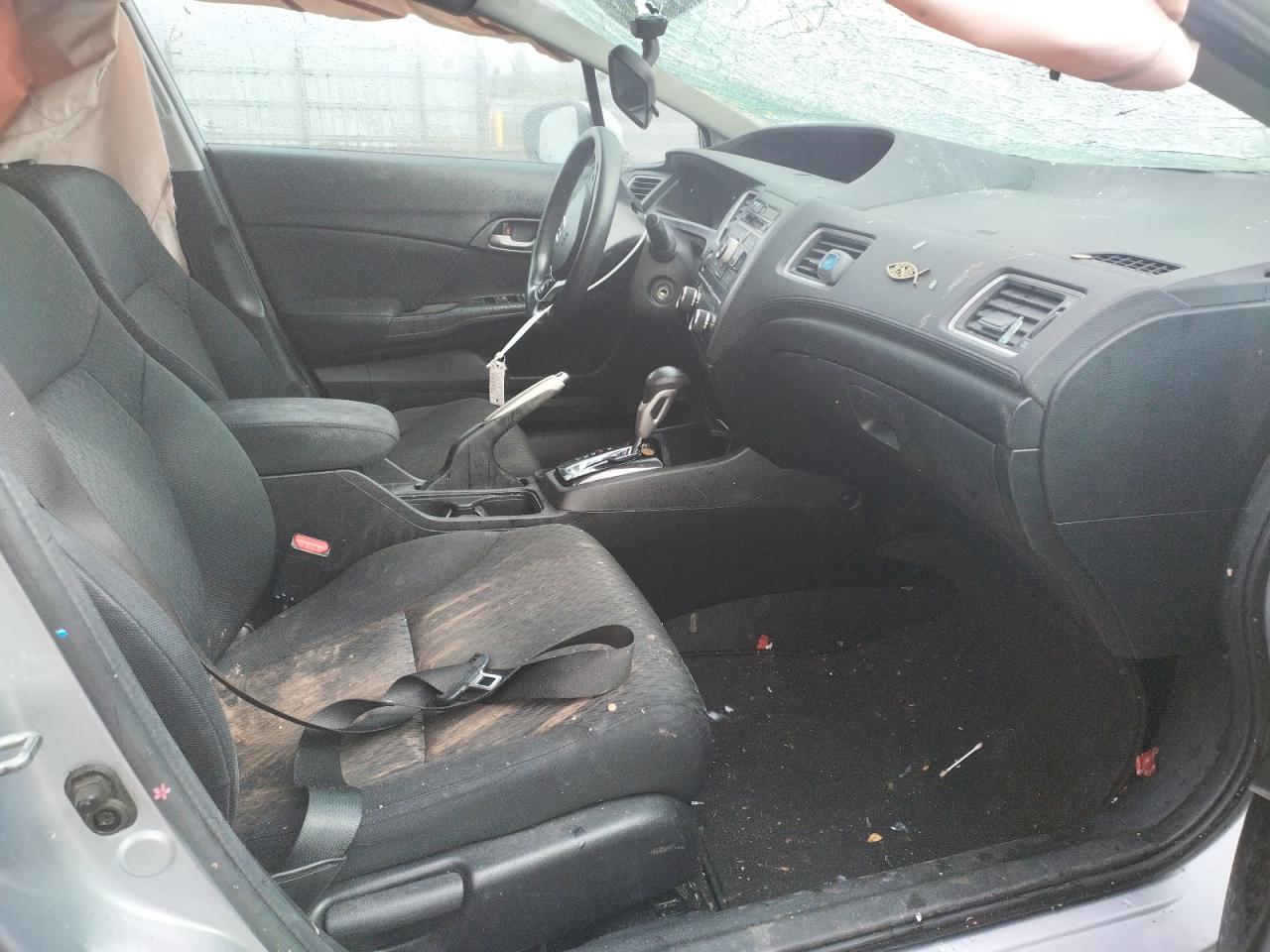 Photo 5 from auction – 2015 HONDA CIVIC LX with VIN 19XFB2F50FE276388