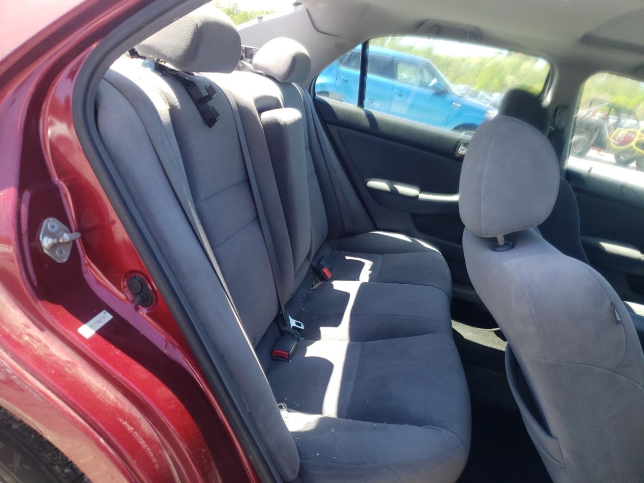 Photo 6 from auction – 2004 HONDA ACCORD EX with VIN 1HGCM56754A115987