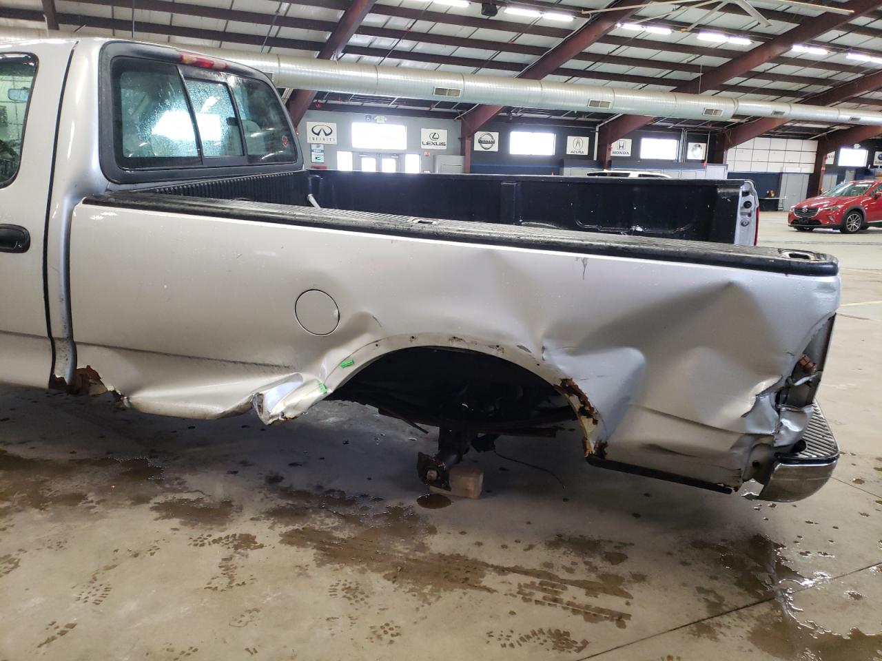 Photo 9 from auction – 2003 FORD F150 with VIN 1FTRF18233NB84634