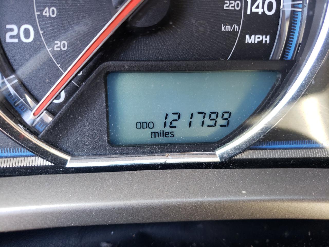 Photo 8 from auction – 2015 TOYOTA RAV4 LIMIT with VIN 2T3YFREV1FW179826