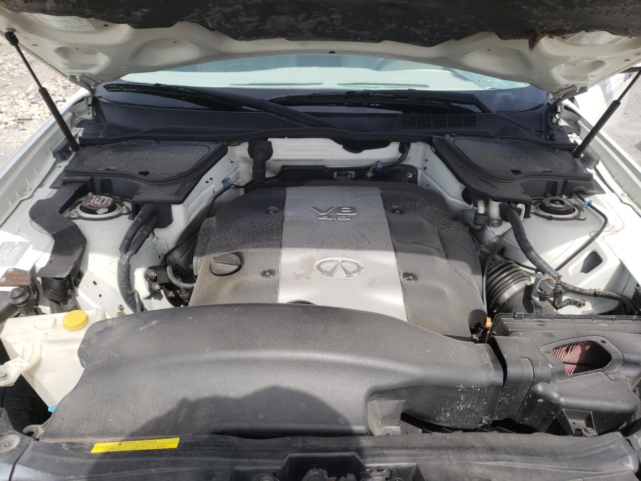 Photo 7 from auction – 2004 INFINITI FX45 with VIN JNRBS08W94X402902