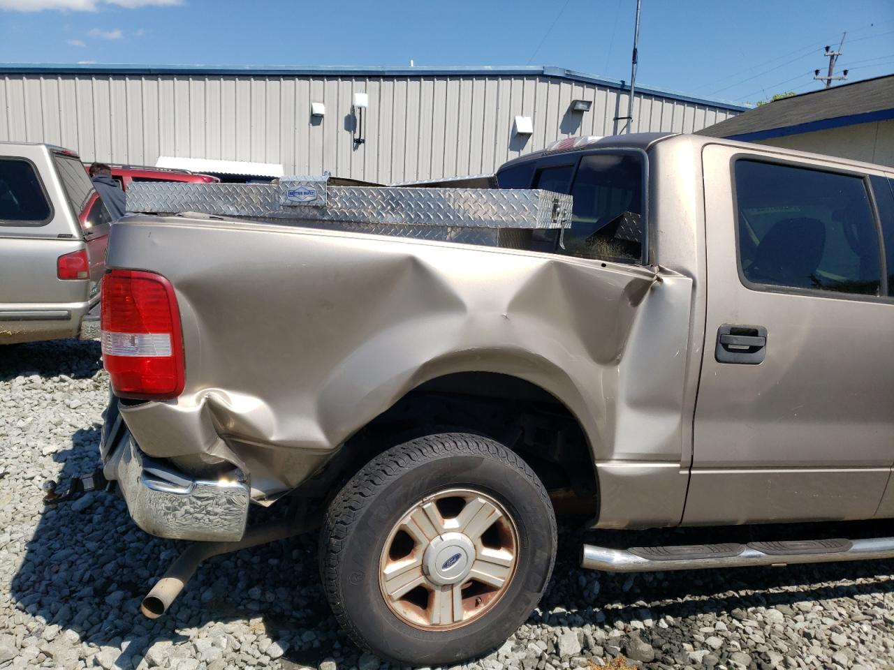 Photo 9 from auction – 2004 FORD F150 SUPER with VIN 1FTRW12W94KD00319