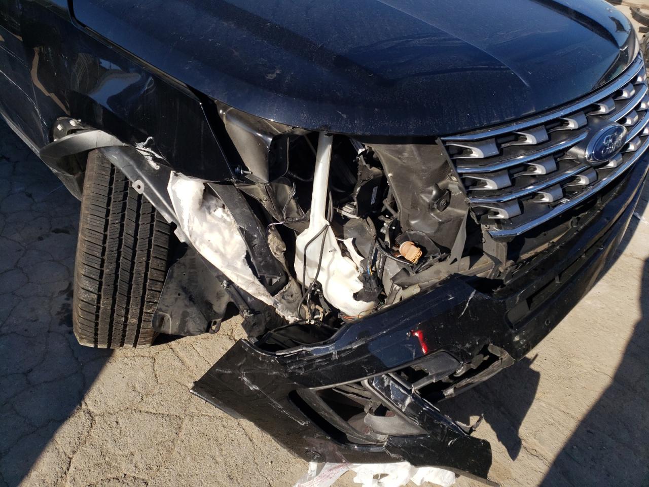 Photo 9 from auction – 2017 FORD EXPLORER L with VIN 1FM5K7F84HGA92024