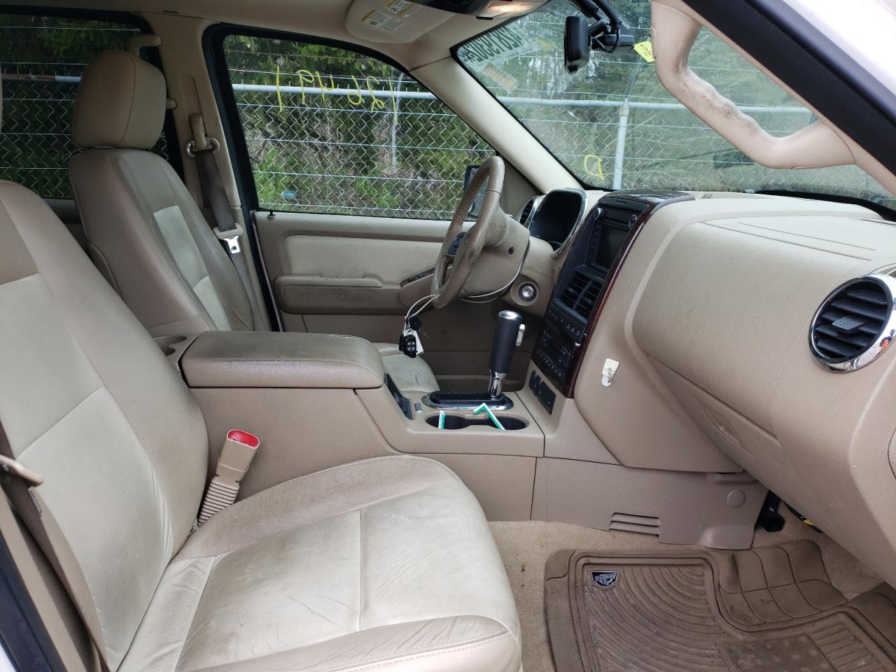 Photo 5 from auction – 2008 FORD EXPLORER L with VIN 1FMEU75898UB30487