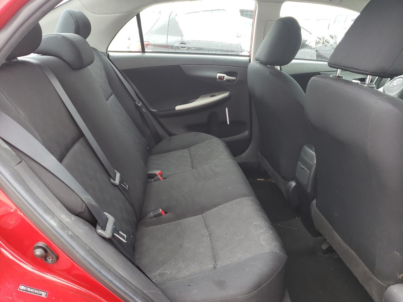 Photo 6 from auction – 2010 TOYOTA COROLLA with VIN 2T1BU4EEXAC281868
