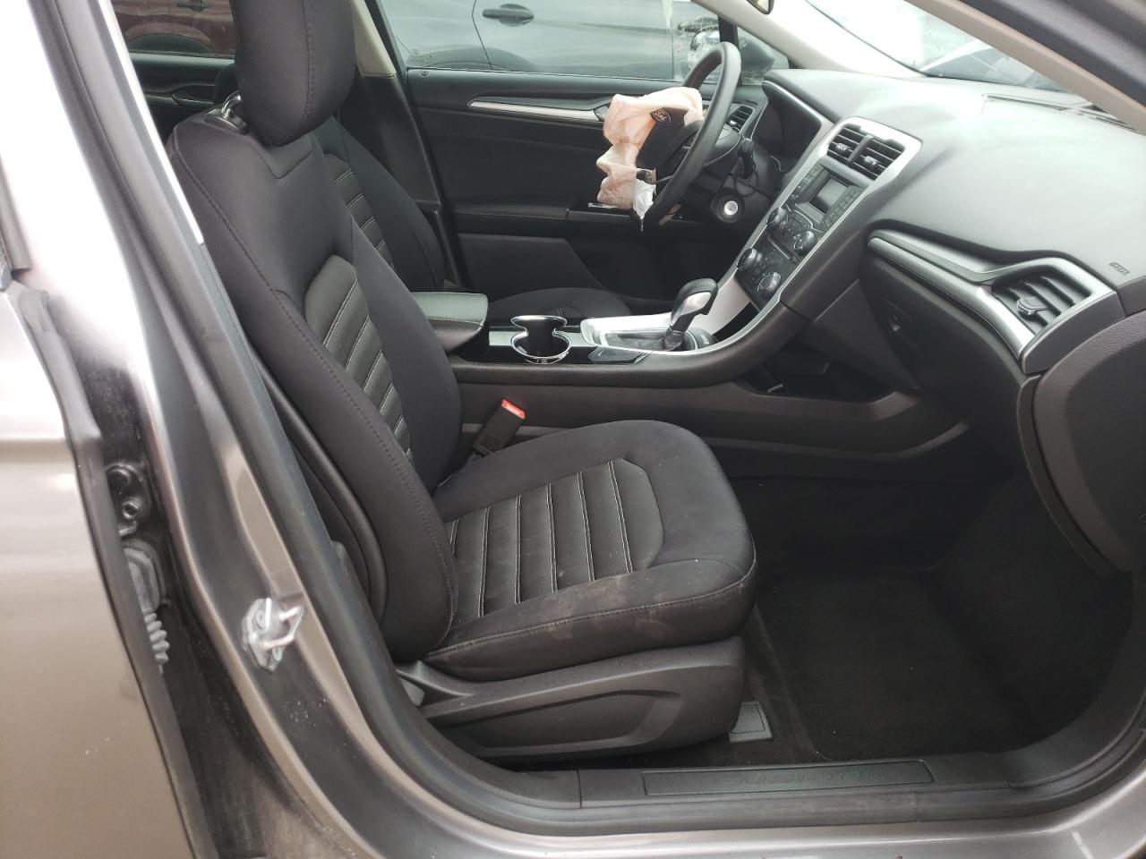 Photo 5 from auction – 2014 FORD FUSION SE with VIN 3FA6P0HDXER304849