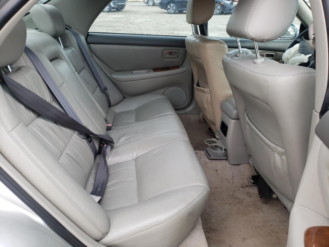 Photo 6 from auction – 2000 LEXUS ES 300 with VIN JT8BF28GXY5080991