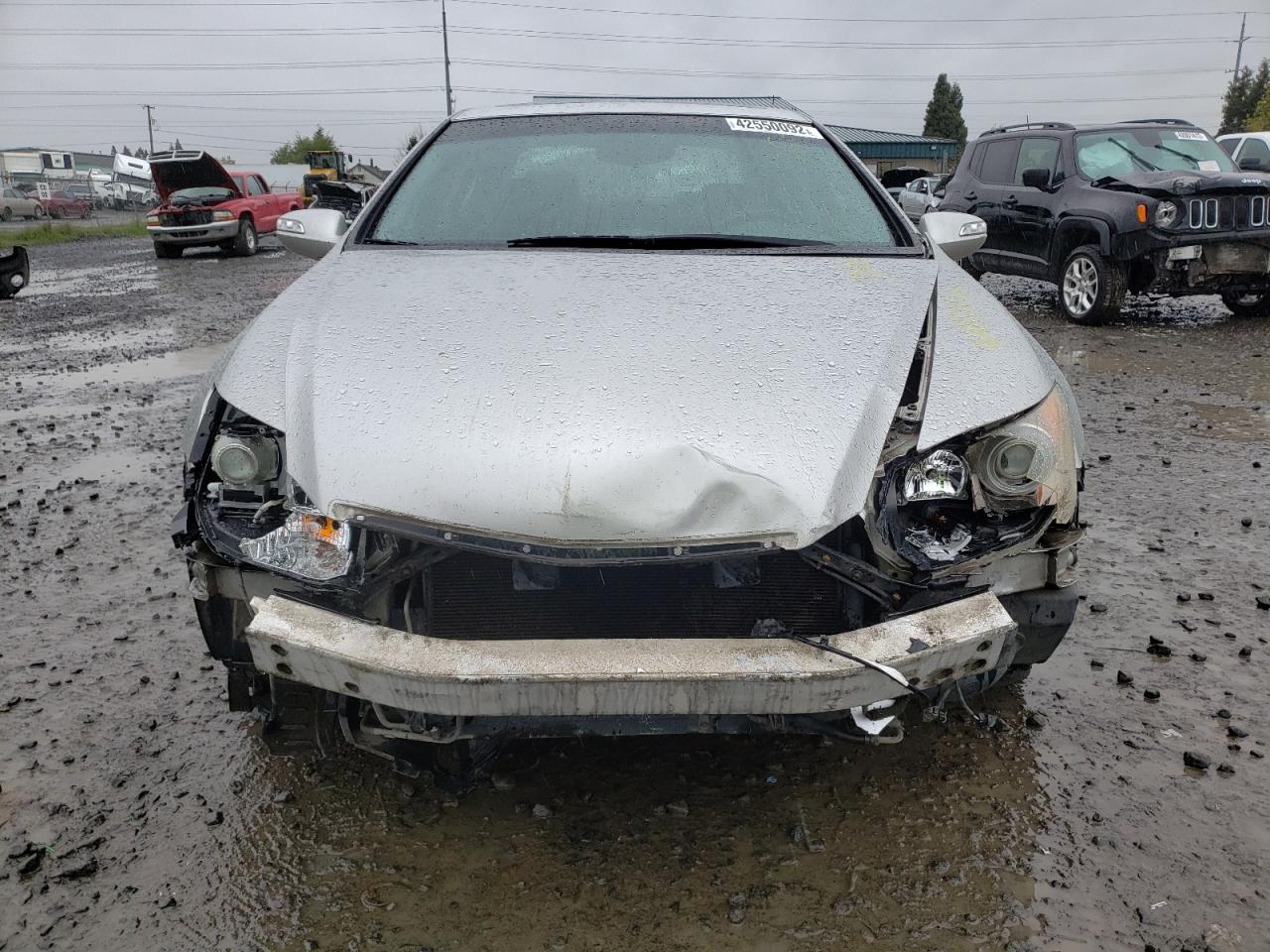 Photo 9 from auction – 2005 ACURA RL with VIN JH4KB16575C008094