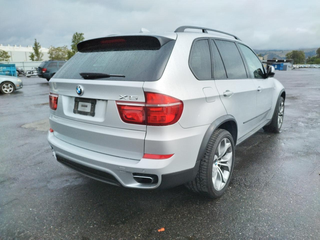 Photo 4 from auction – 2012 BMW X5 XDRIVE5 with VIN 5UXZV8C52CL422674