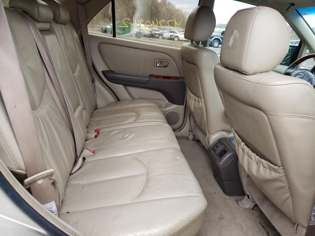 Photo 6 from auction – 2001 LEXUS RX 300 with VIN JTJHF10U210191364