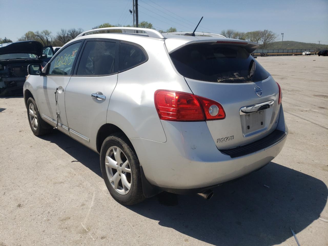 Photo 3 from auction – 2011 NISSAN ROGUE S with VIN JN8AS5MT7BW162888
