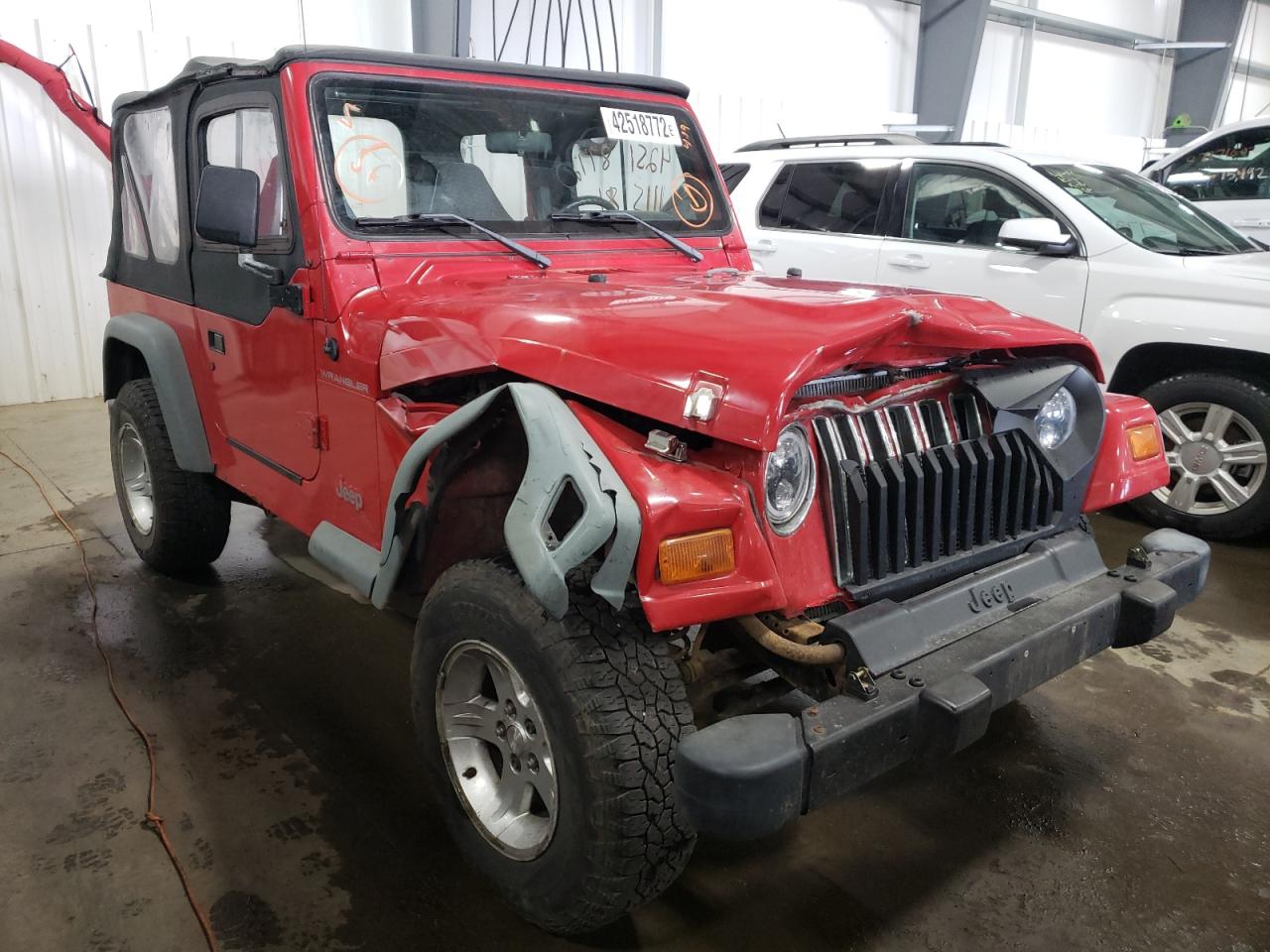 JEEP WRANGLER / 1998 with VIN 1J4FY29PXWP766259 - Photo from auction