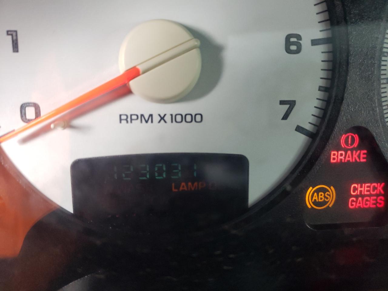Photo 8 from auction – 2002 DODGE RAM 1500 with VIN 1D7HU18Z12J198073