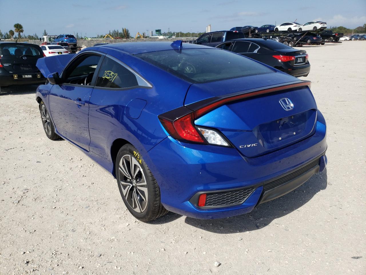 Photo 3 from auction – 2018 HONDA CIVIC EX with VIN 2HGFC3B36JH355957