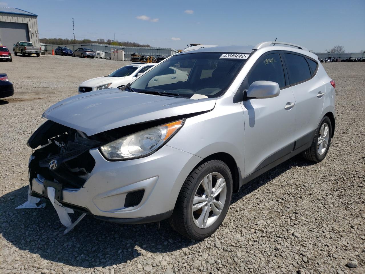 Photo 2 from auction – 2011 HYUNDAI TUCSON with VIN KM8JU3AC8BU169063