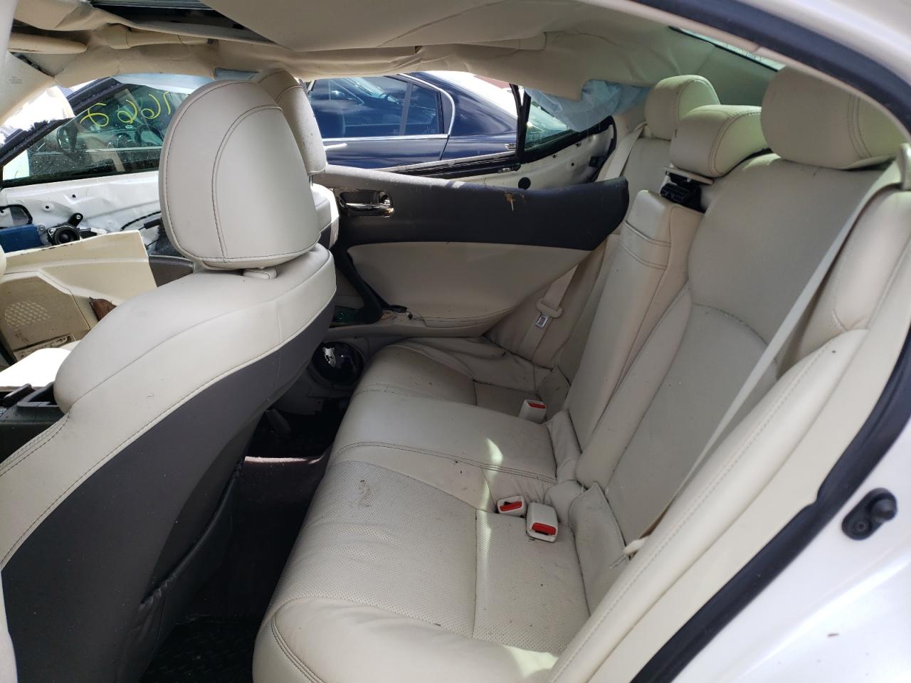 Photo 6 from auction – 2011 LEXUS IS 350 with VIN JTHCE5C25B5001352