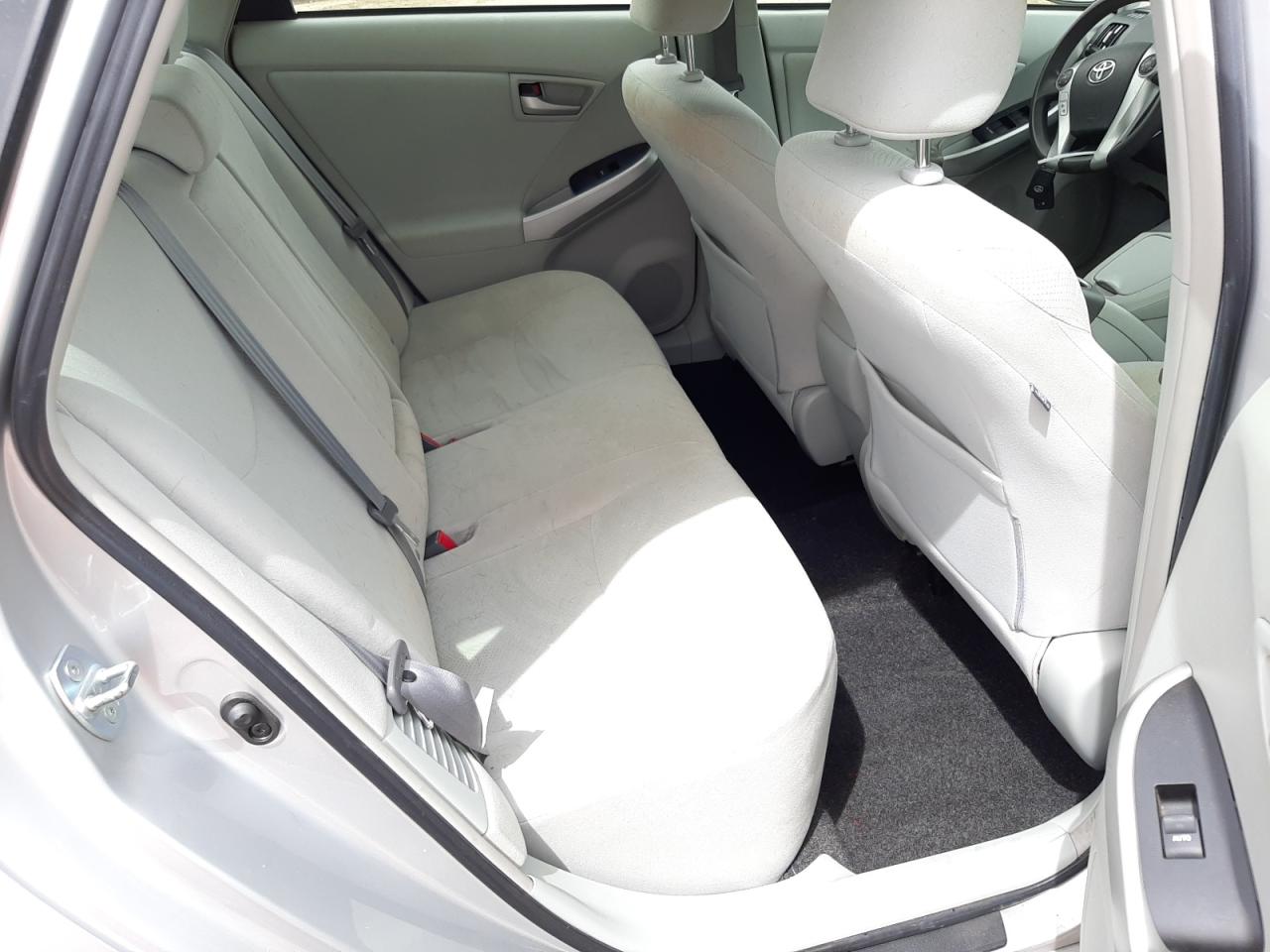 Photo 6 from auction – 2013 TOYOTA PRIUS with VIN JTDKN3DU7D5573432