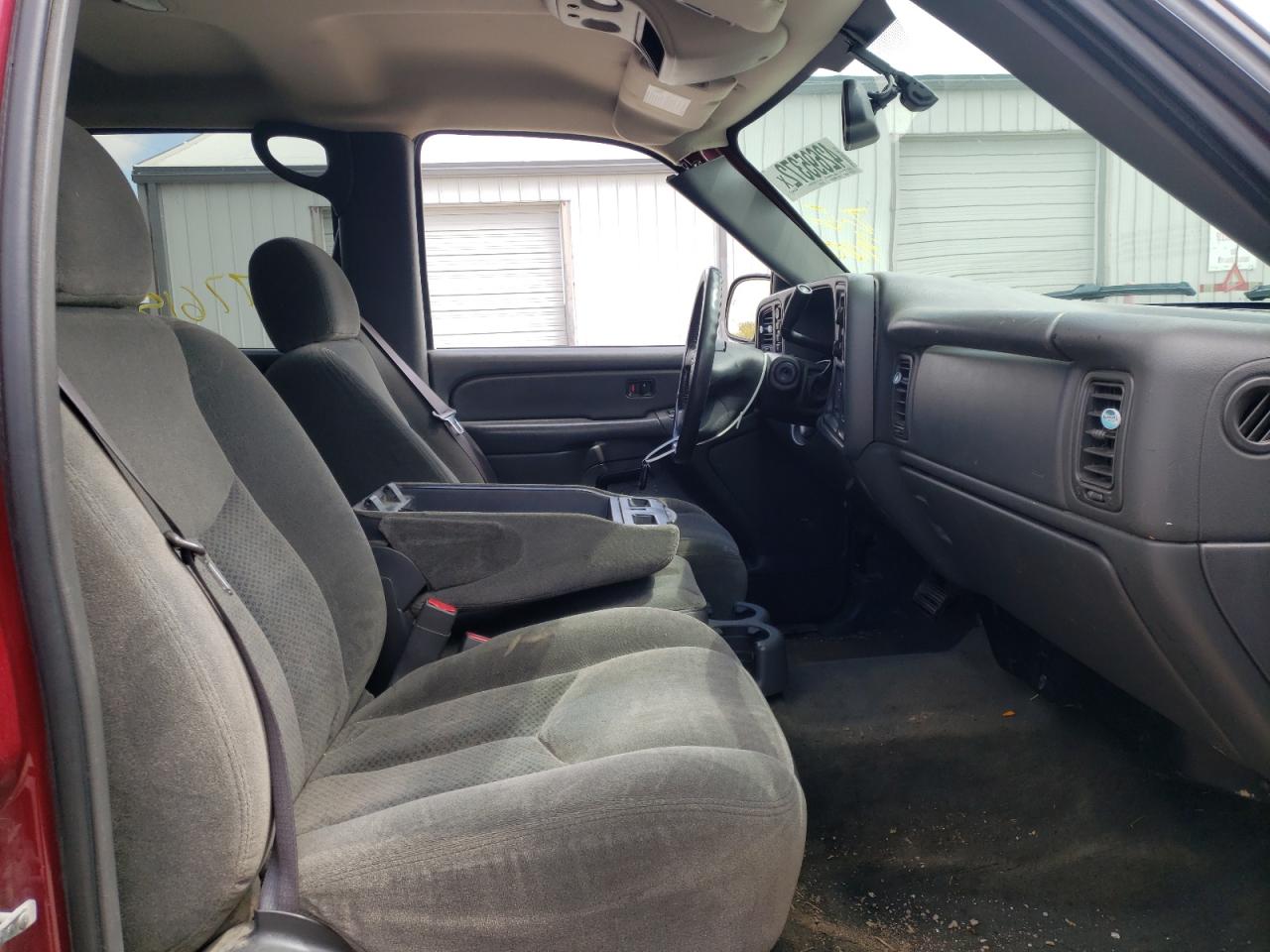 Photo 5 from auction – 2004 CHEVROLET SILVERADO with VIN 2GCEK13TX41429197
