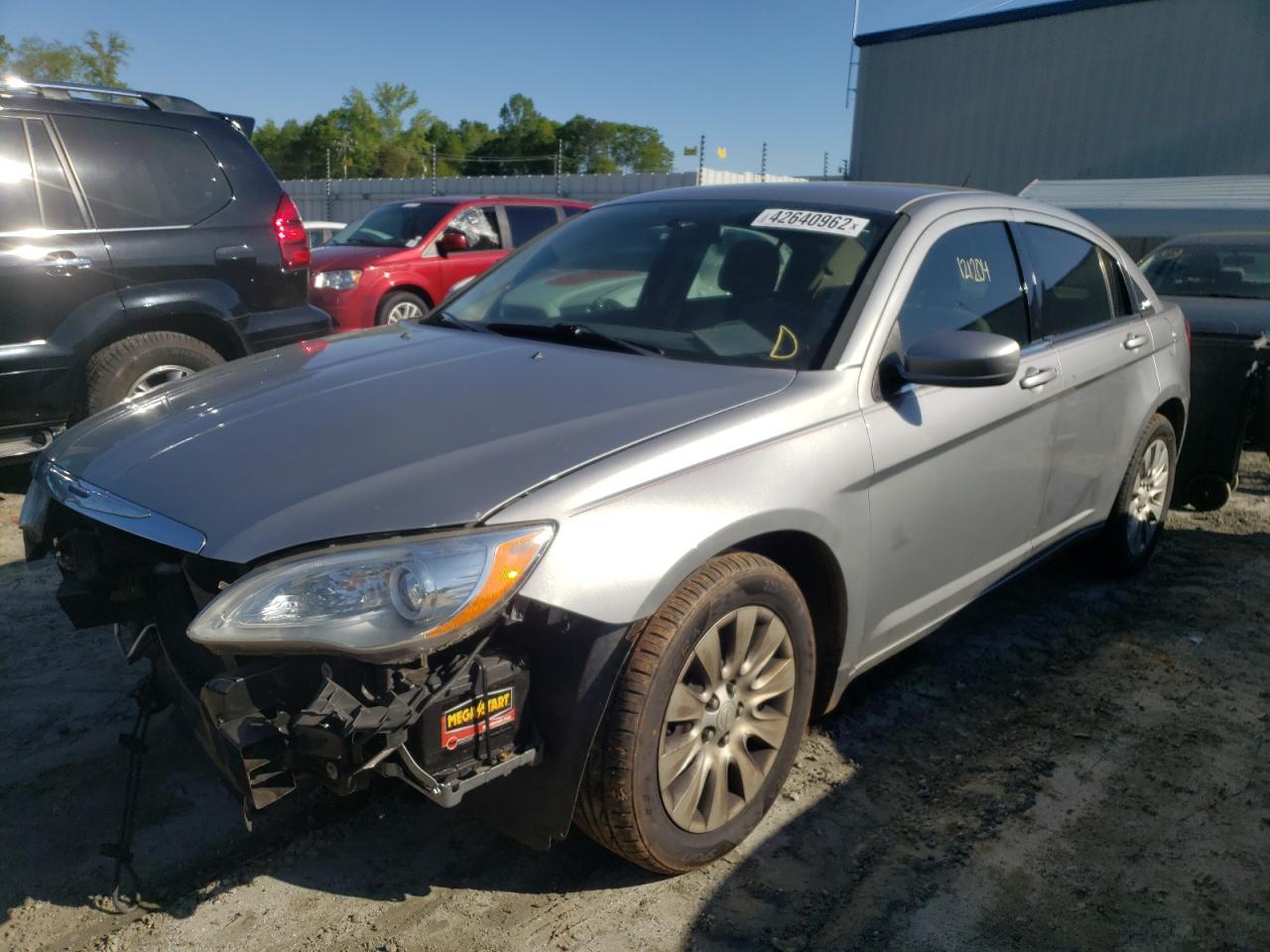 Photo 2 from auction – 2013 CHRYSLER 200 LX with VIN 1C3CCBAB1DN686790