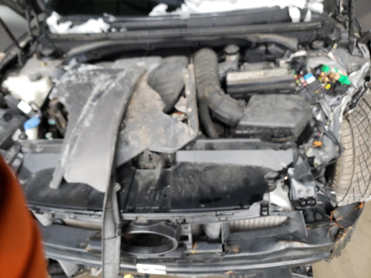 Photo 7 from auction – 2014 HYUNDAI VELOSTER T with VIN KMHTC6AE0EU207047