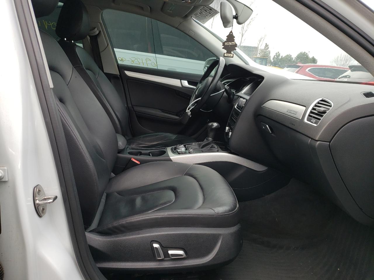 Photo 5 from auction – 2016 AUDI A4 PROGRES with VIN WAUFFCFL7GN013236