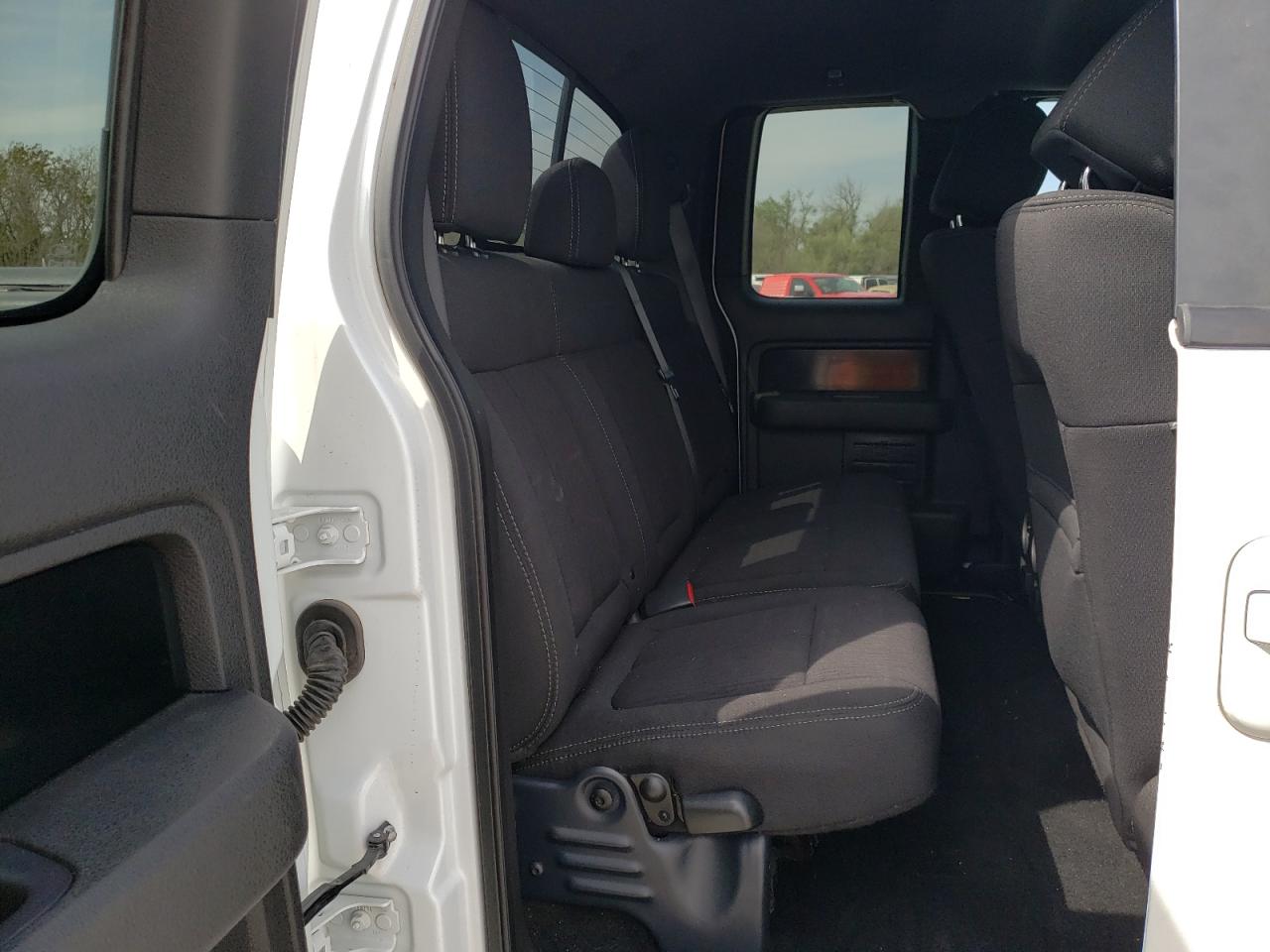 Photo 6 from auction – 2012 FORD F150 SUPER with VIN 1FTFX1EF8CFA41454