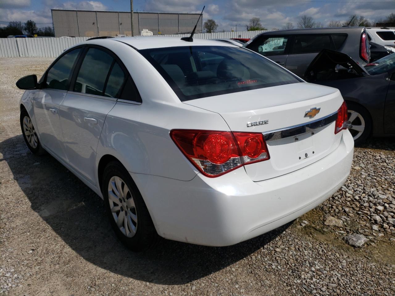 Photo 3 from auction – 2011 CHEVROLET CRUZE LS with VIN 1G1PC5SH0B7306947