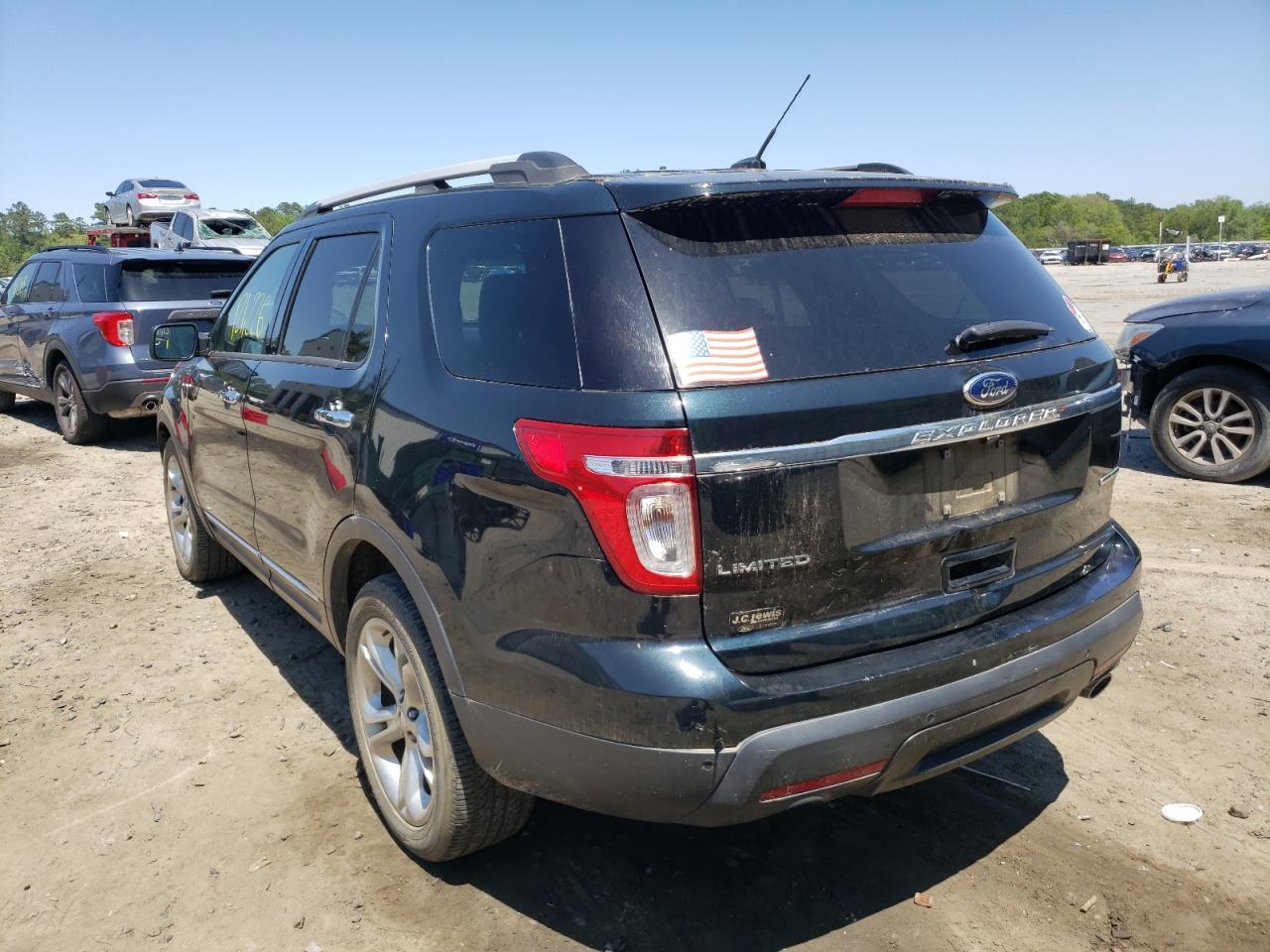 Photo 3 from auction – 2014 FORD EXPLORER L with VIN 1FM5K7F89EGB95645