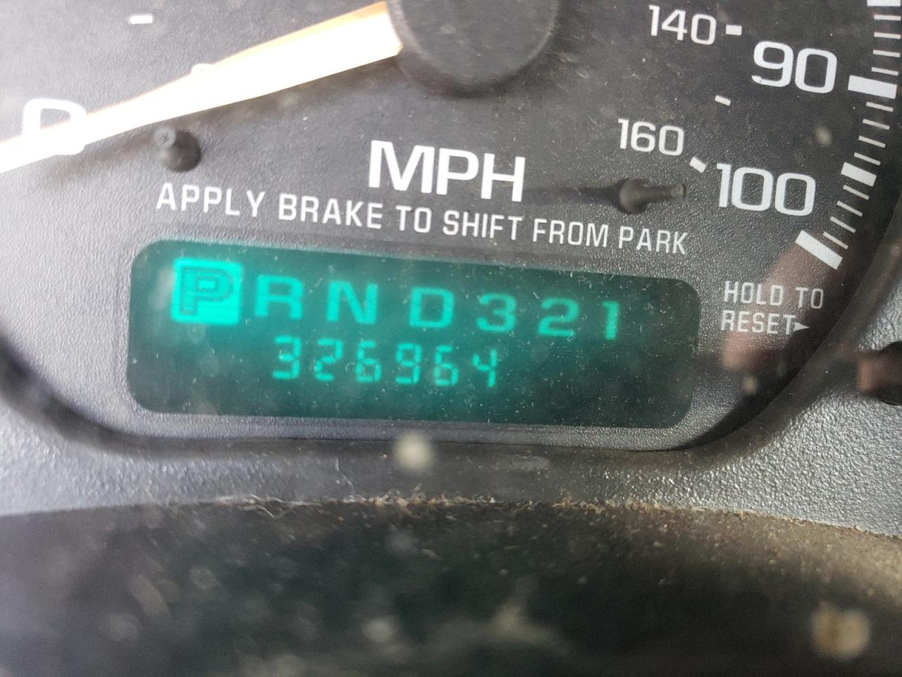 Photo 8 from auction – 2002 CHEVROLET SILVERADO with VIN 2GCEC19V021325532