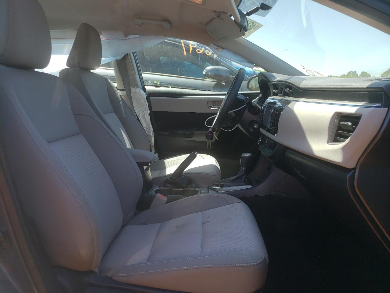 Photo 5 from auction – 2015 TOYOTA COROLLA L with VIN 2T1BURHEXFC230192