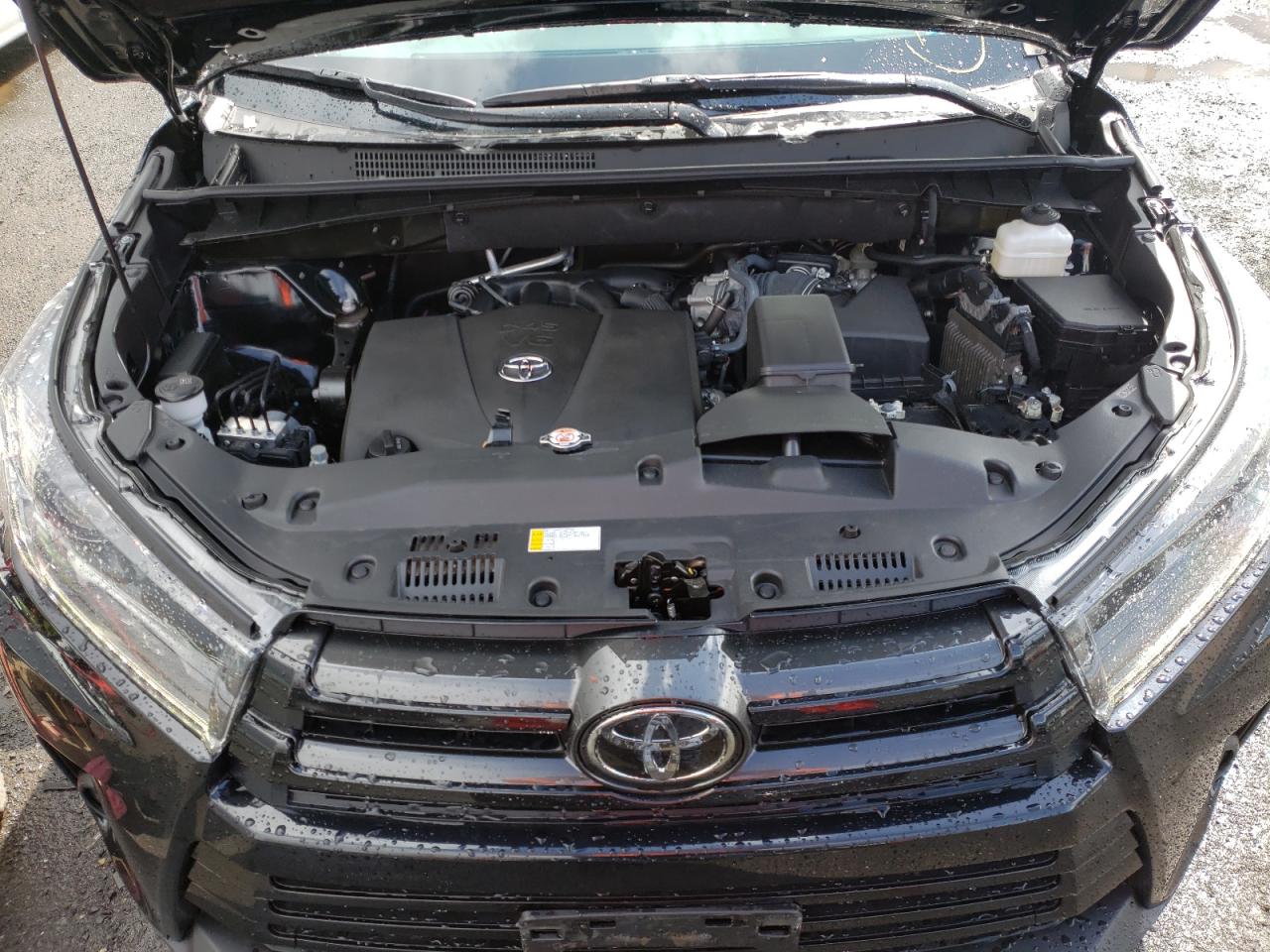 Photo 7 from auction – 2019 TOYOTA HIGHLANDER with VIN 5TDJZRFH3KS619090