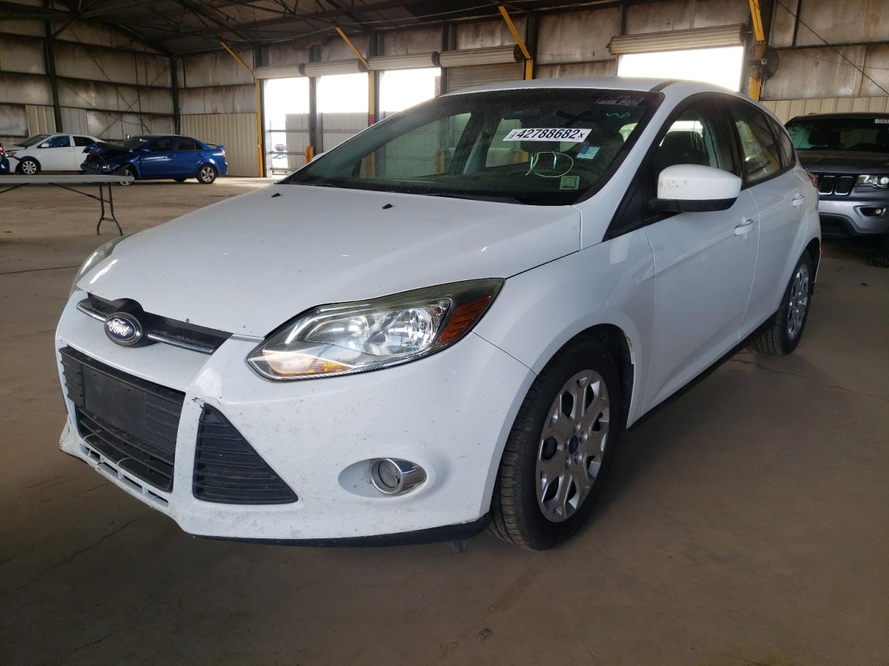 Photo 2 from auction – 2012 FORD FOCUS SE with VIN 1FAHP3K26CL189048