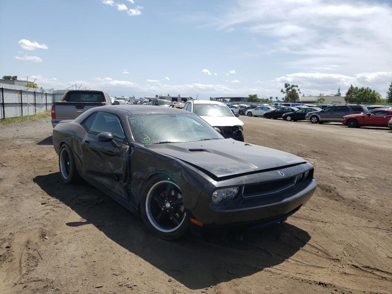 DODGE CHALLENGER 2010 with VIN 2B3CJ4DV1AH184211 - Photo from auction