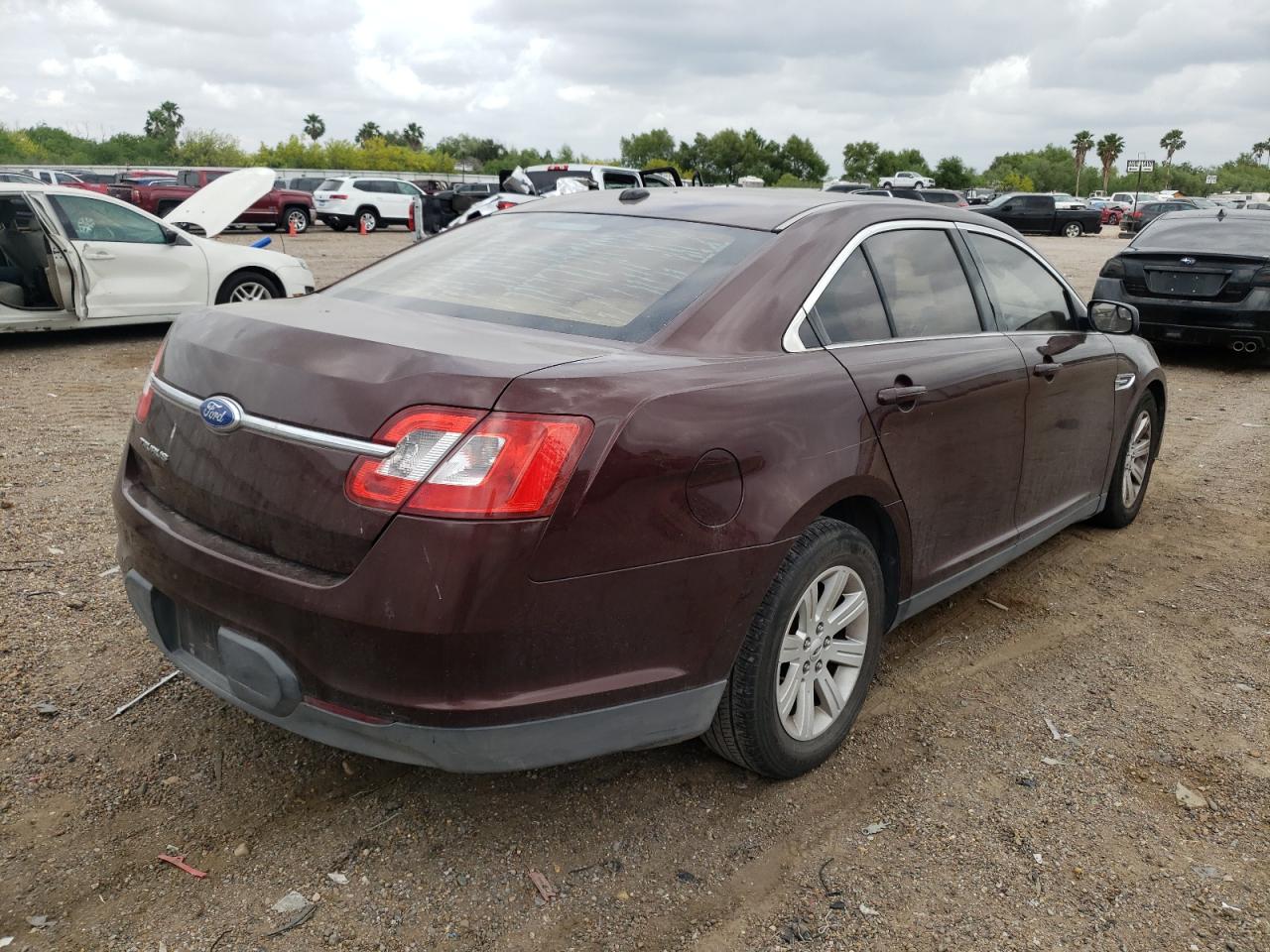 Photo 4 from auction – 2012 FORD TAURUS SE with VIN 1FAHP2DW8CG134703