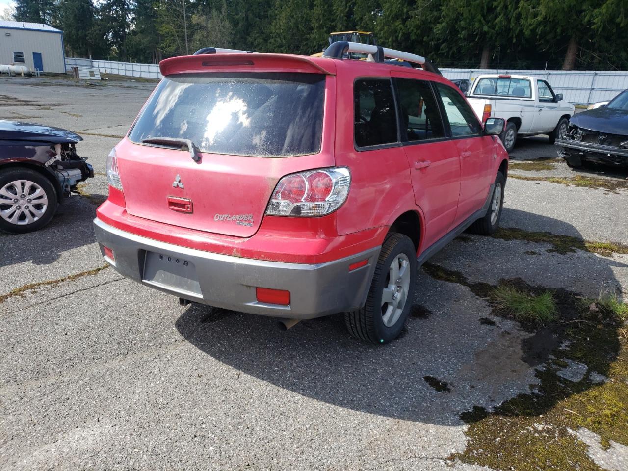 Photo 4 from auction – 2004 MITSUBISHI OUTLANDER with VIN JA4LZ41F74U007713