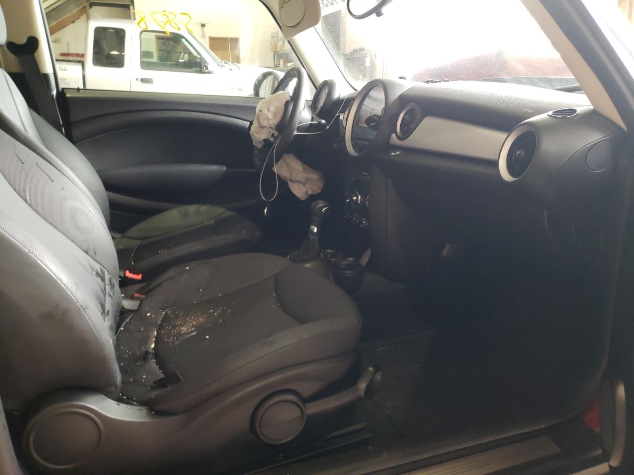 Photo 5 from auction – 2013 MINI COOPER with VIN WMWSU3C57DT683337