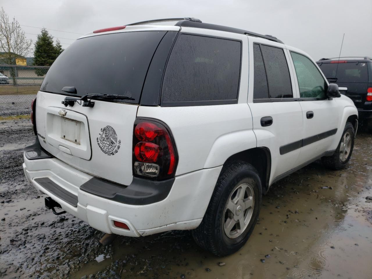 Photo 4 from auction – 2005 CHEVROLET TRAILBLAZE with VIN 1GNDT13S352294816