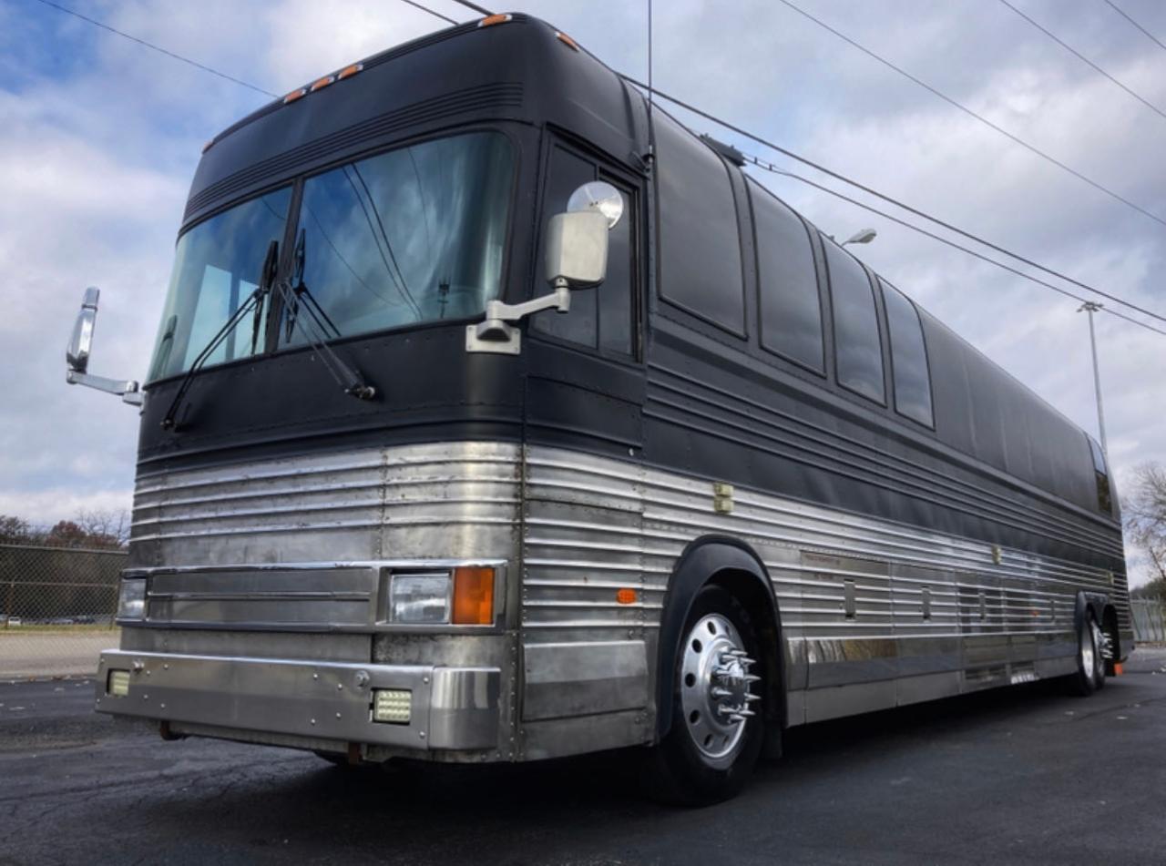 Photo 2 from auction – 1993 PREVOST BUS with VIN 2P9E33492P1001713
