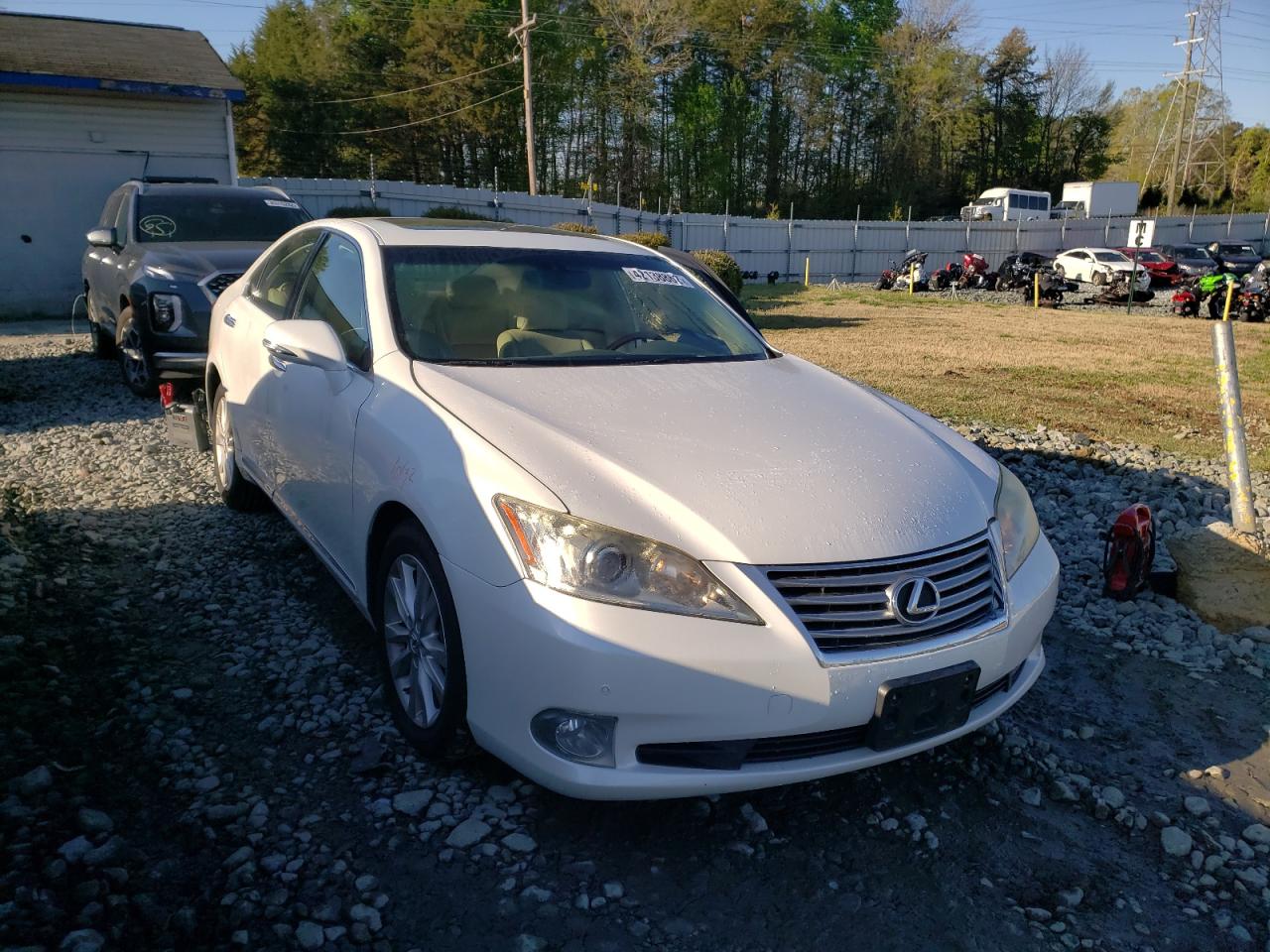 LEXUS ES 350 2010 with VIN JTHBK1EG9A2407110 - Photo from auction