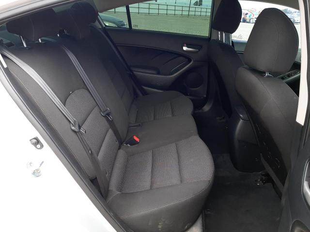 Photo 6 from auction – 2017 KIA FORTE LX with VIN 3KPFK4A75HE044330
