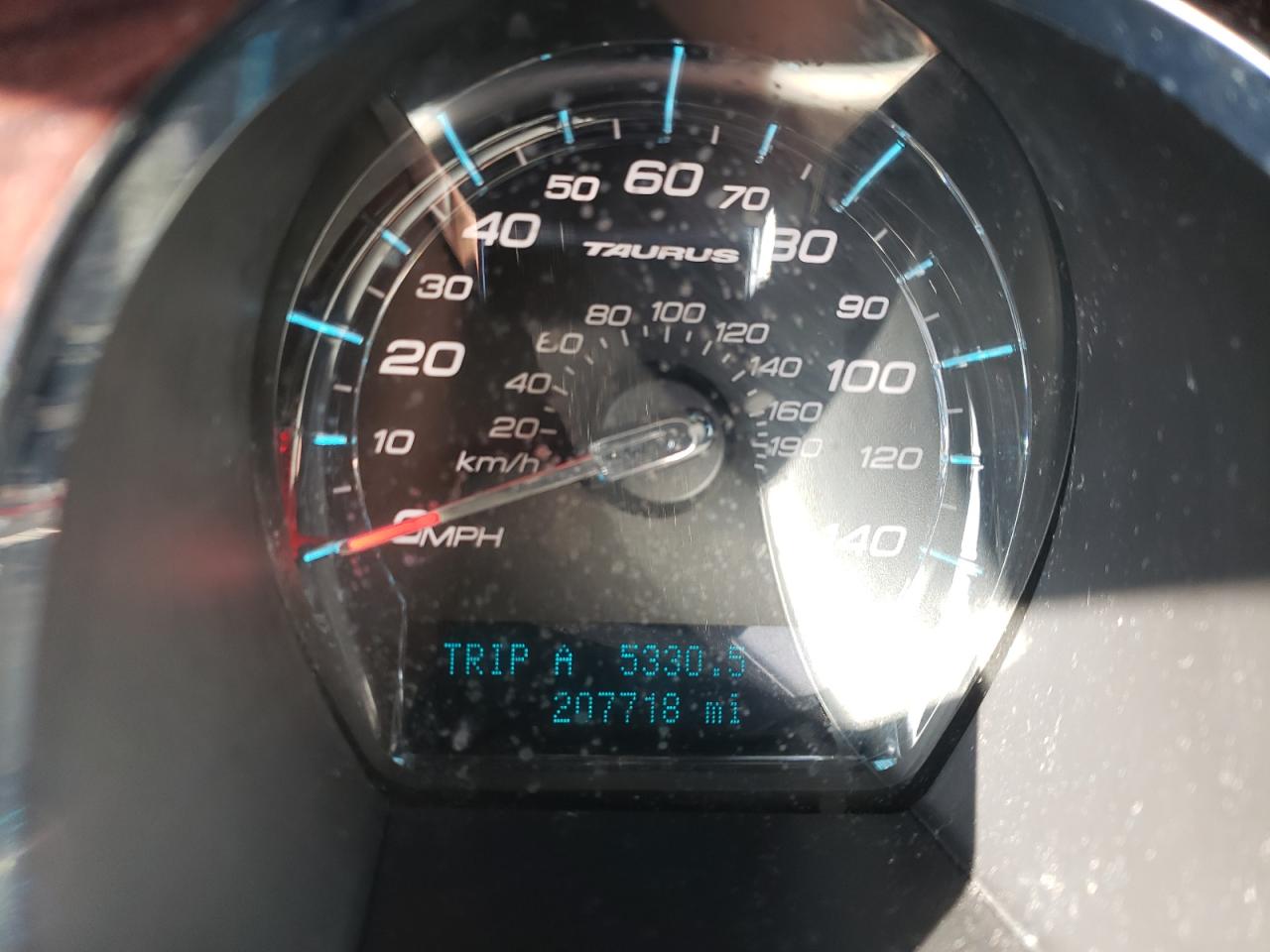 Photo 8 from auction – 2010 FORD TAURUS SEL with VIN 1FAHP2EW4AG144284