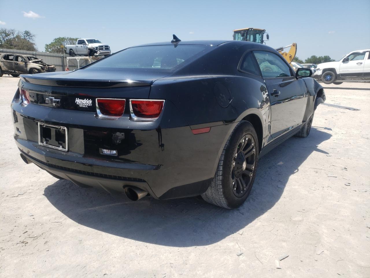 Zdjęcie 4 z aukcji – 2013 CHEVROLET CAMARO z VIN 2G1FA1E36D9121460