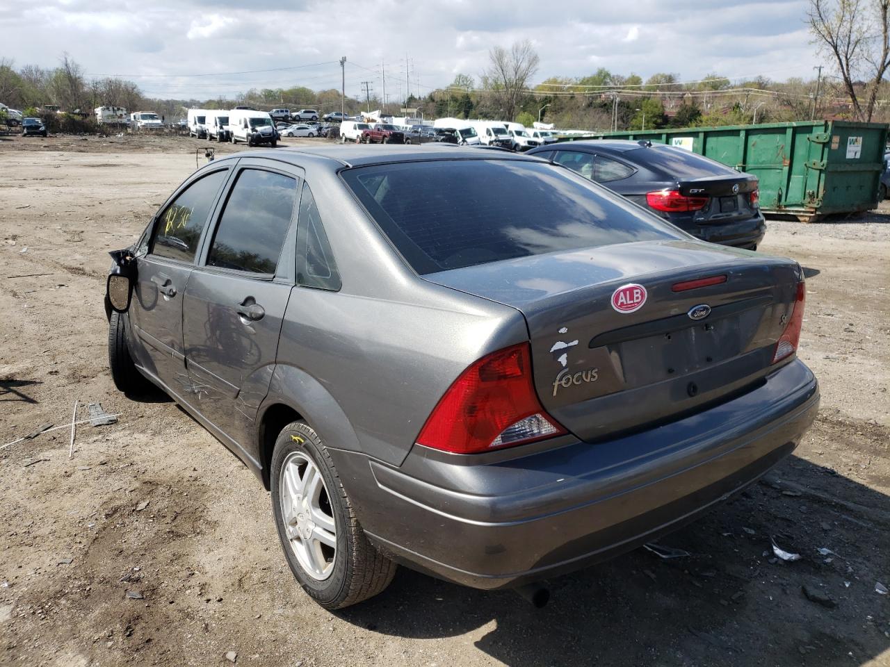 Photo 3 from auction – 2002 FORD FOCUS SE with VIN 1FAFP34P12W213673