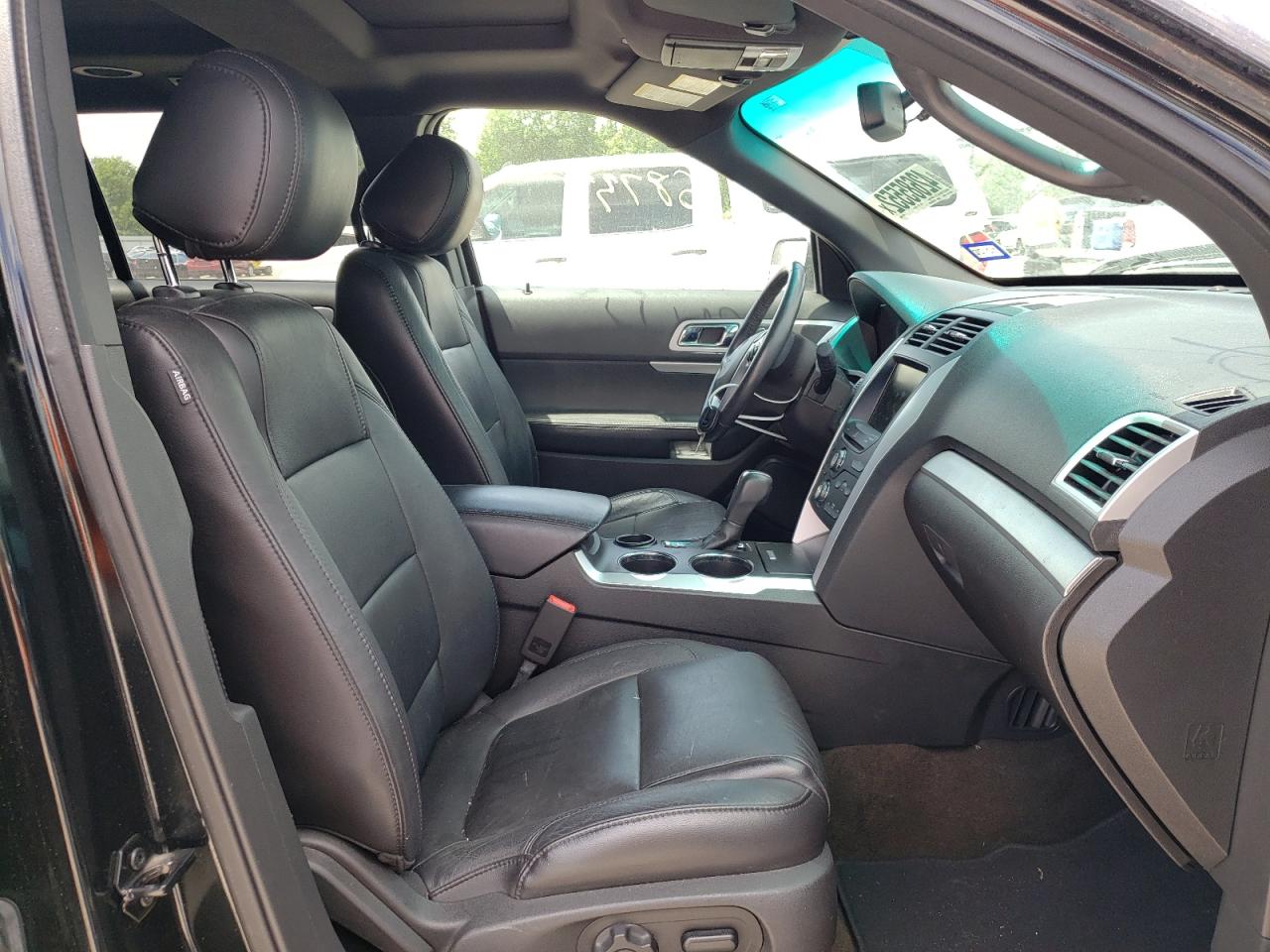 Photo 5 from auction – 2013 FORD EXPLORER X with VIN 1FM5K7D82DGB43629