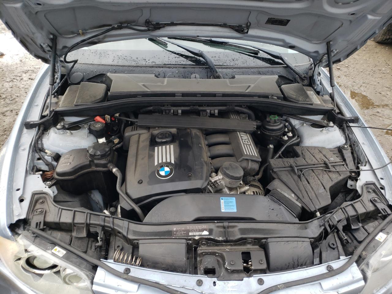 Photo 7 from auction – 2009 BMW 128 I with VIN WBAUP73589VK76033