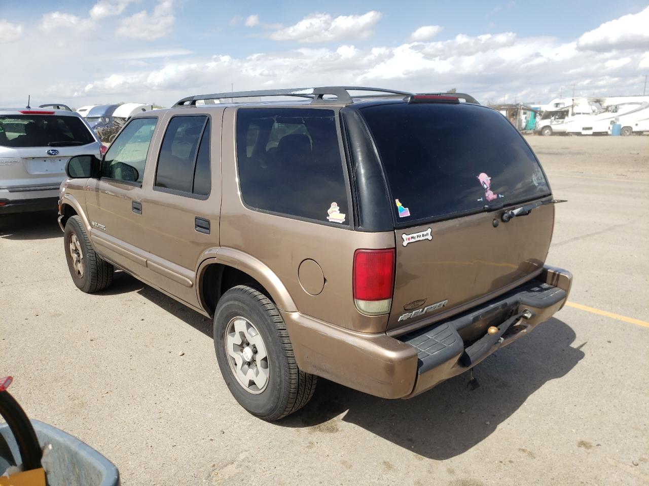 Photo 3 from auction – 2004 CHEVROLET BLAZER with VIN 1GNDT13X34K164853