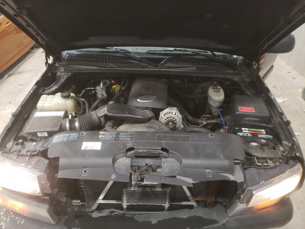Photo 7 from auction – 2004 CHEVROLET SILVERADO with VIN 2GCEK13T141354082
