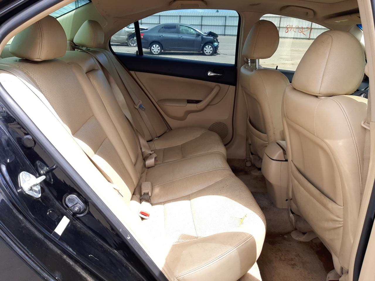 Photo 6 from auction – 2005 ACURA TSX with VIN JH4CL96835C003100