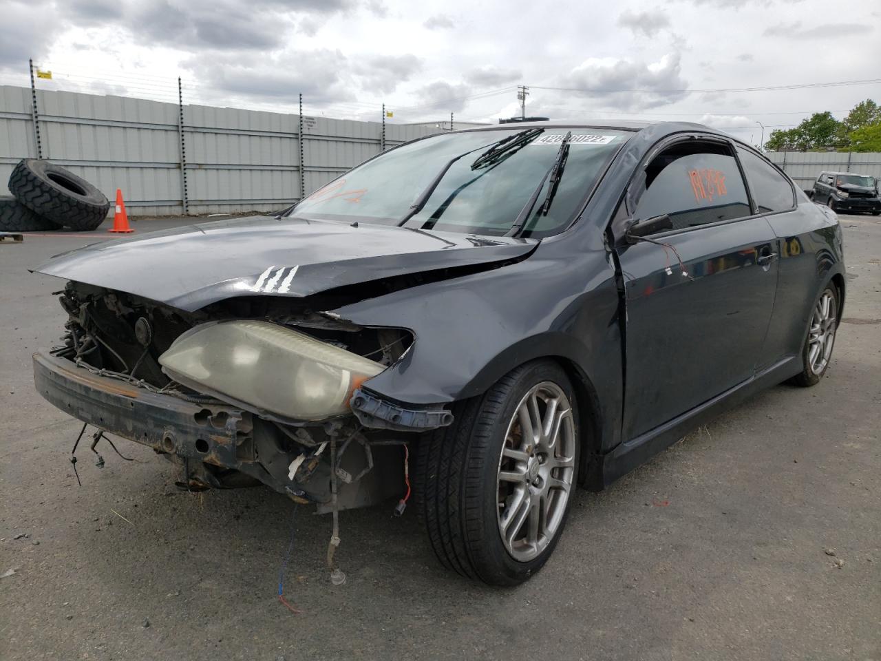 Photo 2 from auction – 2007 TOYOTA SCION TC with VIN JTKDE177070213321