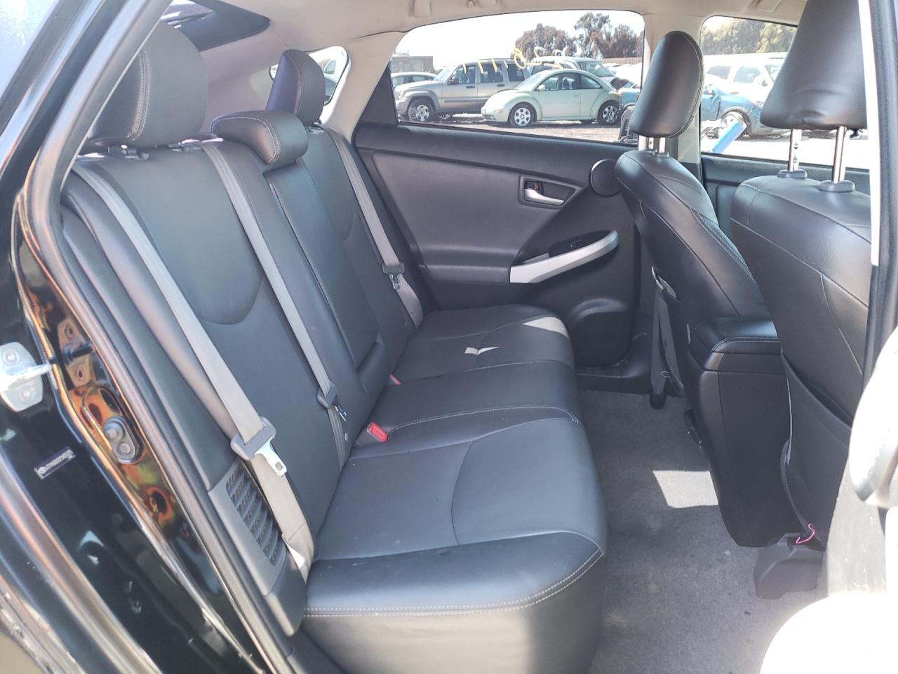 Photo 6 from auction – 2012 TOYOTA PRIUS with VIN JTDKN3DU2C5435375